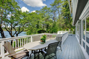 Lakeside Living