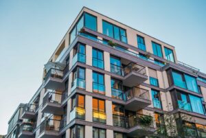 homebuyers researching the difference between a condo