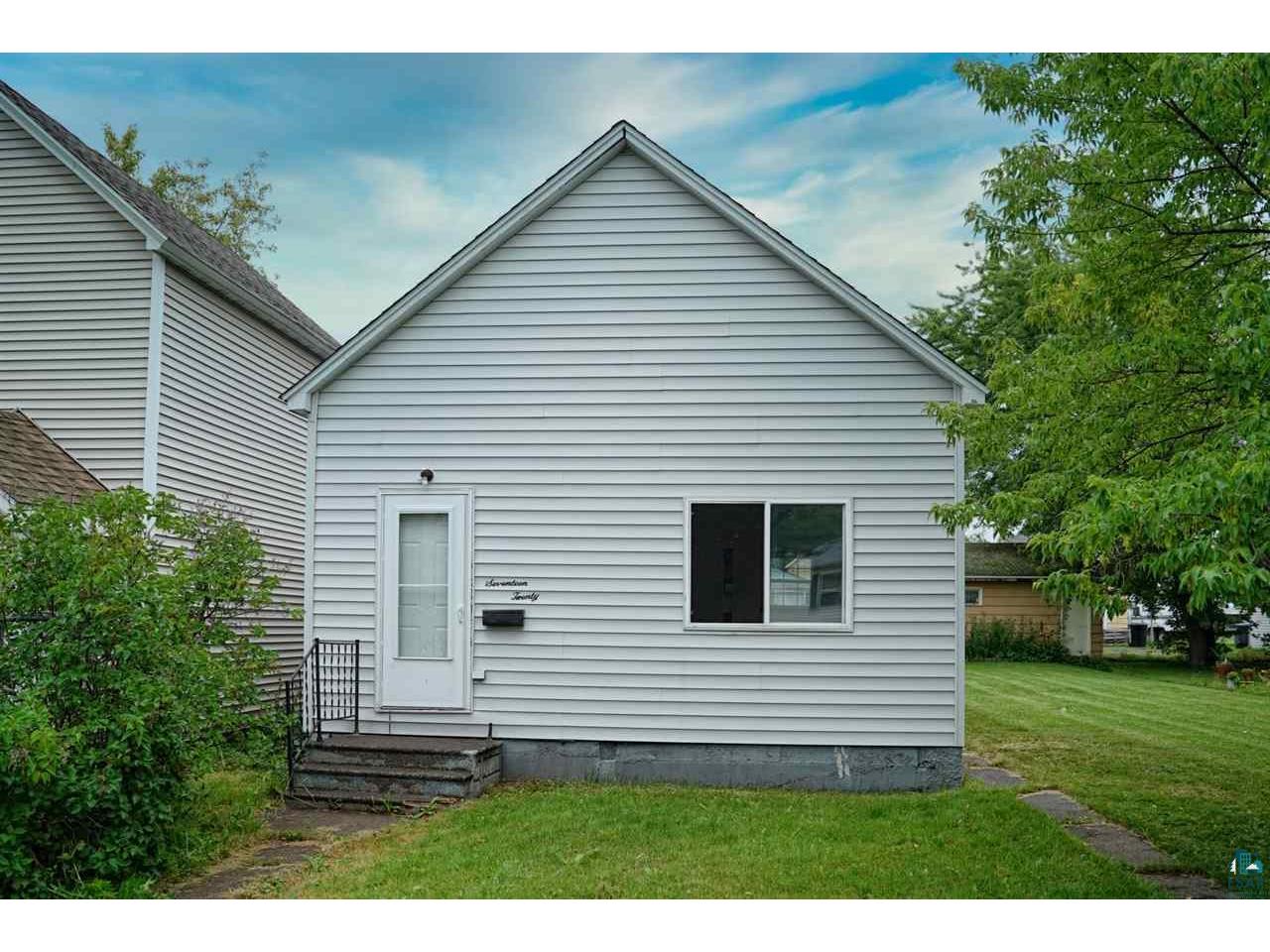 1720 Iowa Ave Superior WI 54880 6092290 image1