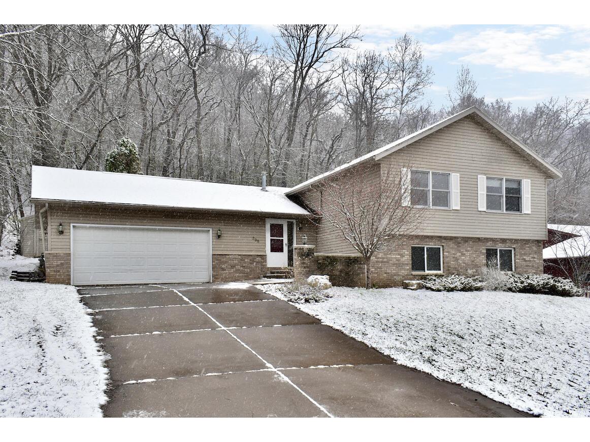 398 Pleasant Hill Dr Winona MN 55987 1818360 image1