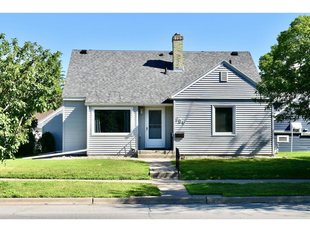 956 Gilmore Ave Winona MN 55987 1807620 image1