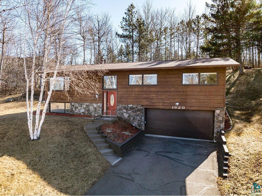 1920 Hutchinson Rd Duluth MN 55811 6112668 image1