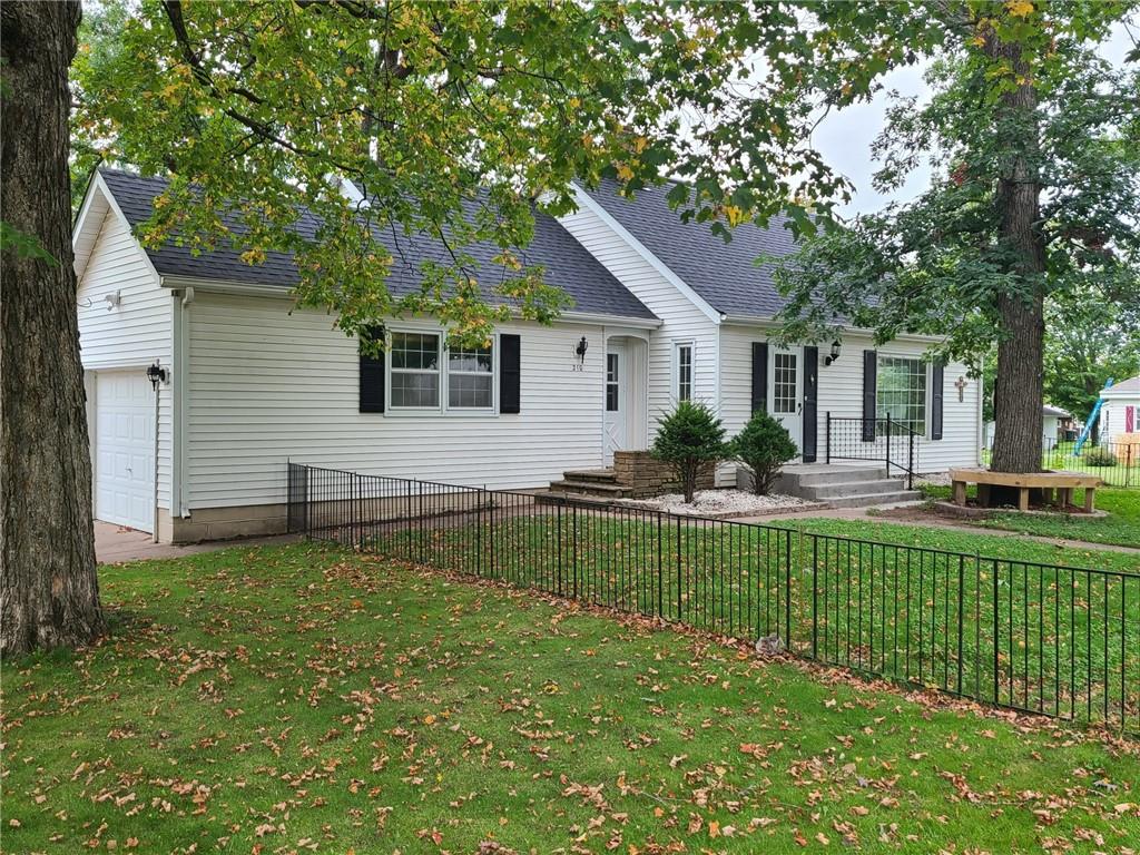 210 E 1st Avenue Luck WI 54853 1568997 image1