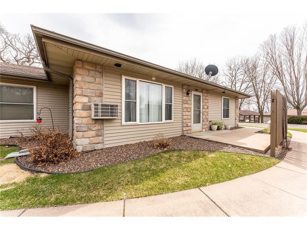 3657 Oak Tree Lane #4 Eau Claire WI 54701 1563597 image1