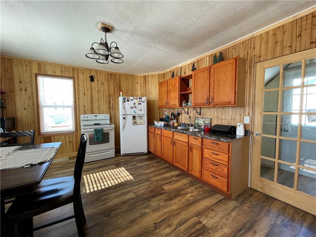 406 Balsam Spooner WI 54801 1571612 image13