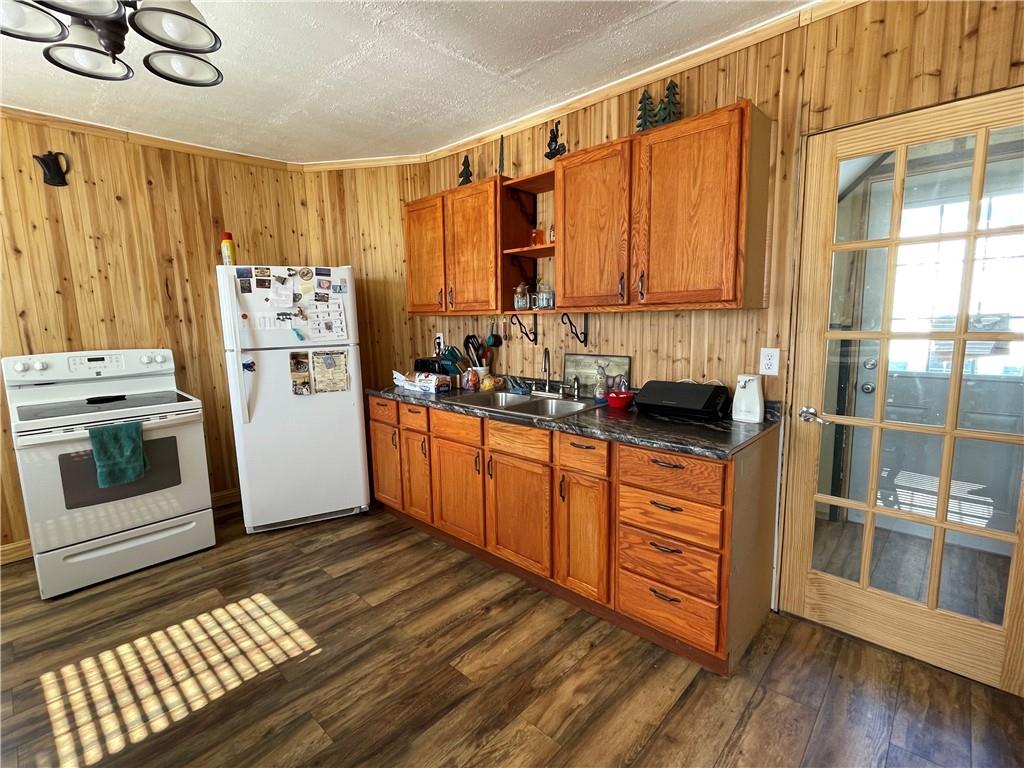 406 Balsam Spooner WI 54801 1571612 image14