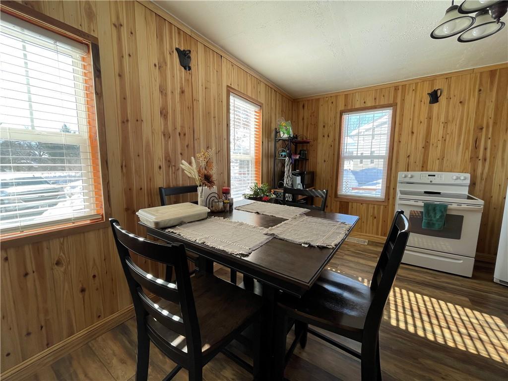 406 Balsam Spooner WI 54801 1571612 image16