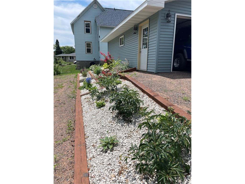 406 Balsam Spooner WI 54801 1571612 image3