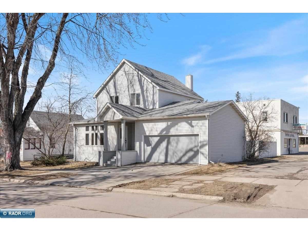 905 15th St. N. Virginia MN 55792 146429 image1