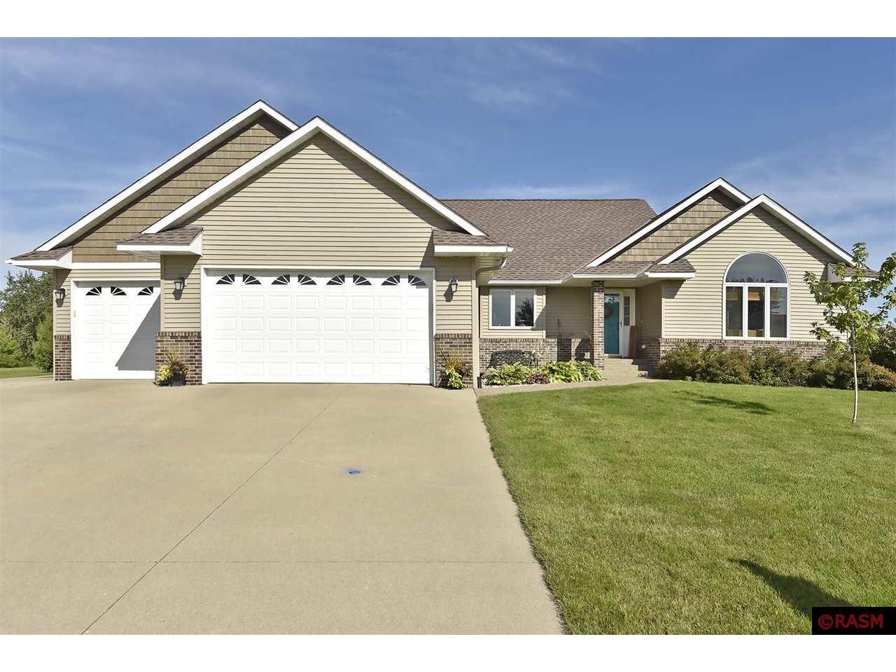203 James Drive Elysian MN 56028 - Francis 7022919 image1