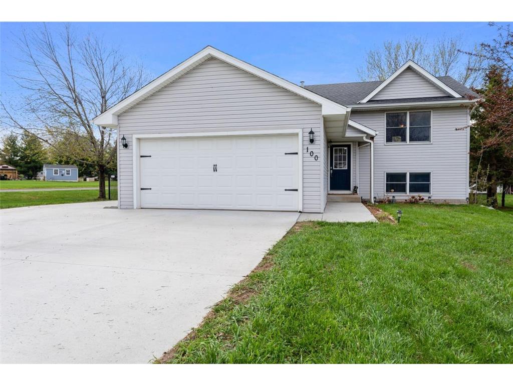 100 N Meadow Lane Roberts WI 54023 6367391 image1