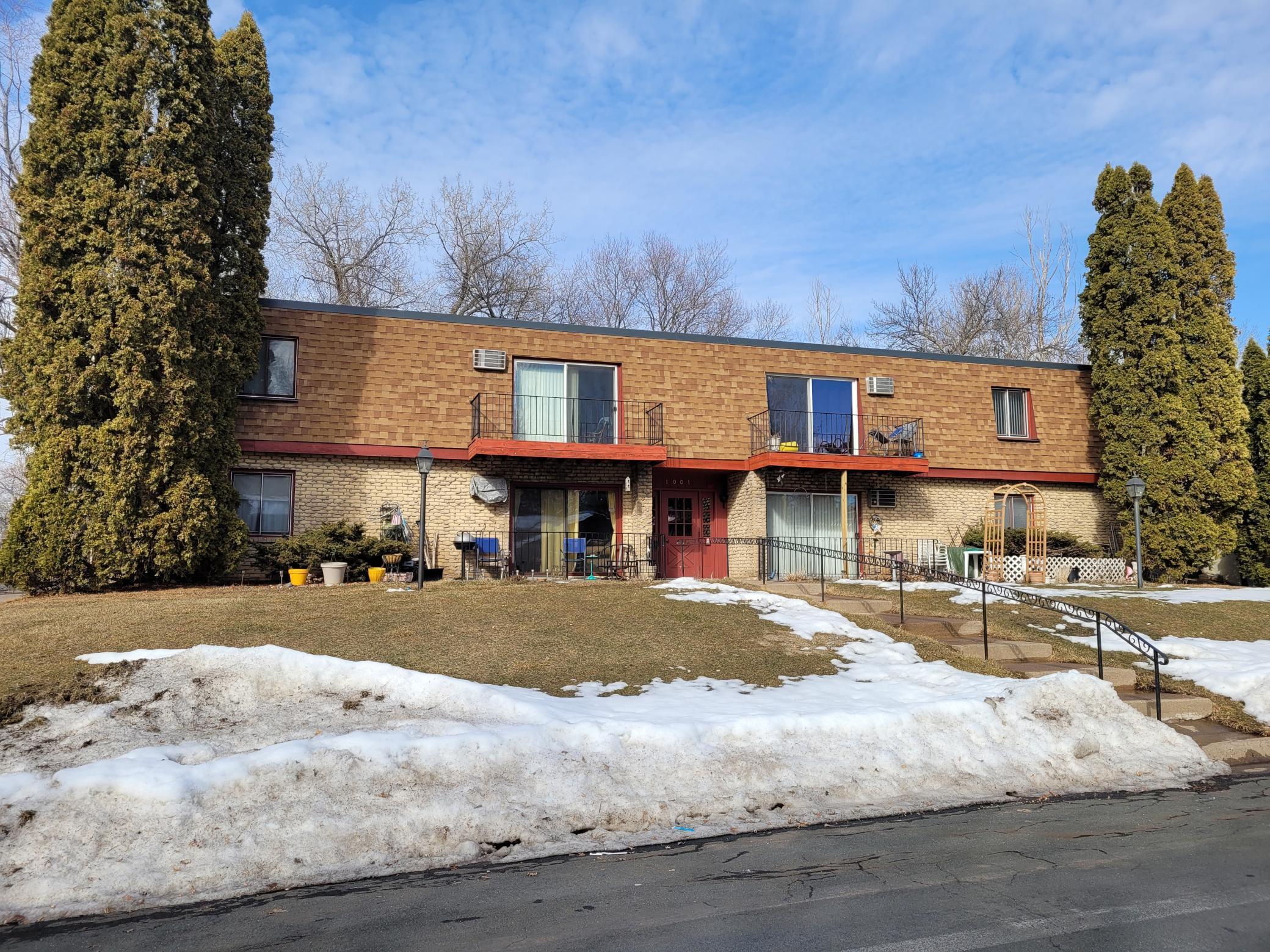 1001 42 1/2 Avenue NE #204 Columbia Heights MN 55421 5720001 image1