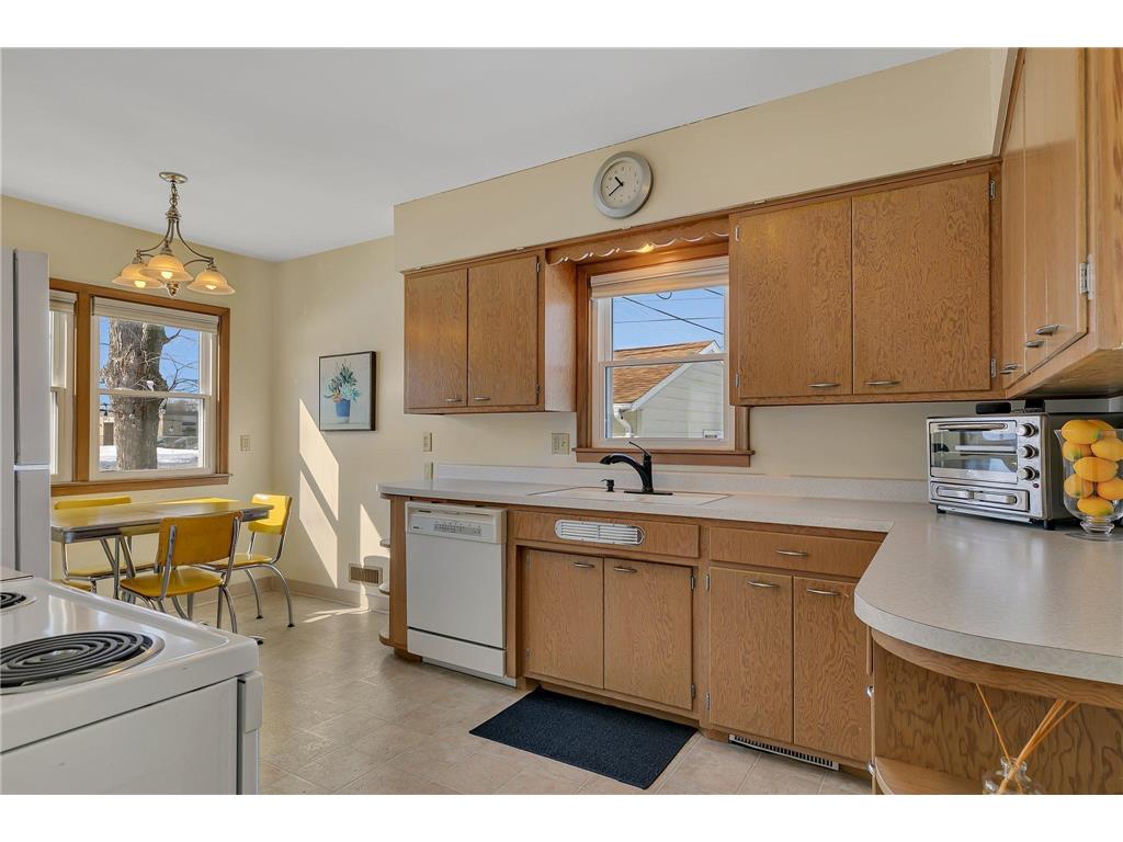 1005 27th Avenue N Saint Cloud MN 56303 6344887 image7