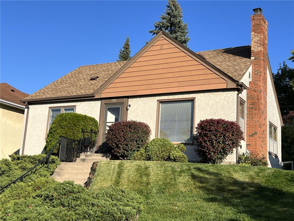 1011 Iowa Avenue W Saint Paul MN 55117 6458829 image1