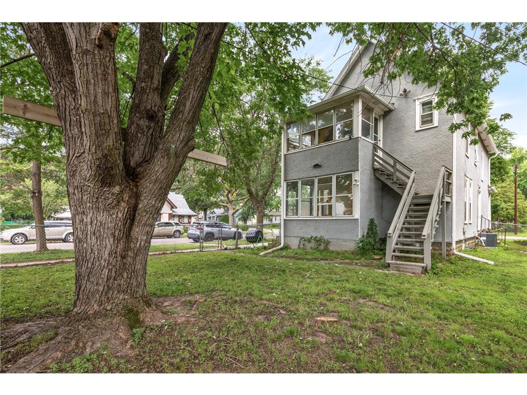 1036 Edmund Avenue Saint Paul MN 55104 6571270 image42