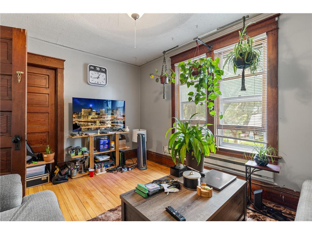 1036 Edmund Avenue Saint Paul MN 55104 6571270 image6