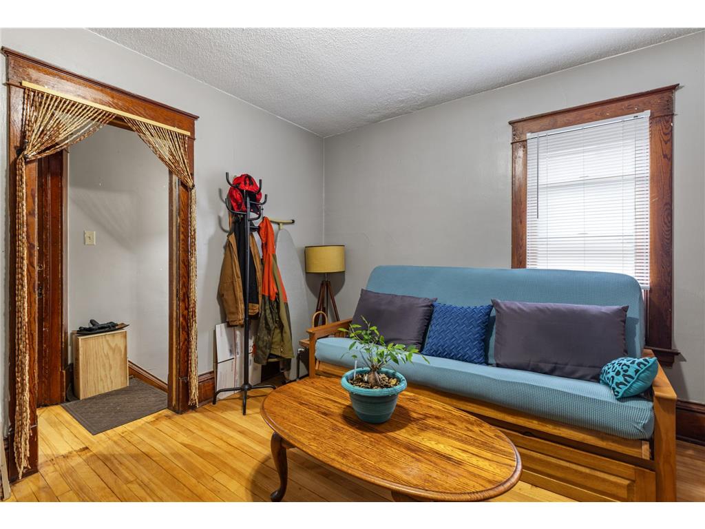 1036 Edmund Avenue Saint Paul MN 55104 6571270 image8