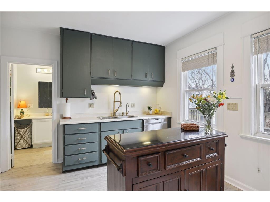 1076 Cook Avenue E Saint Paul MN 55106 6343659 image8