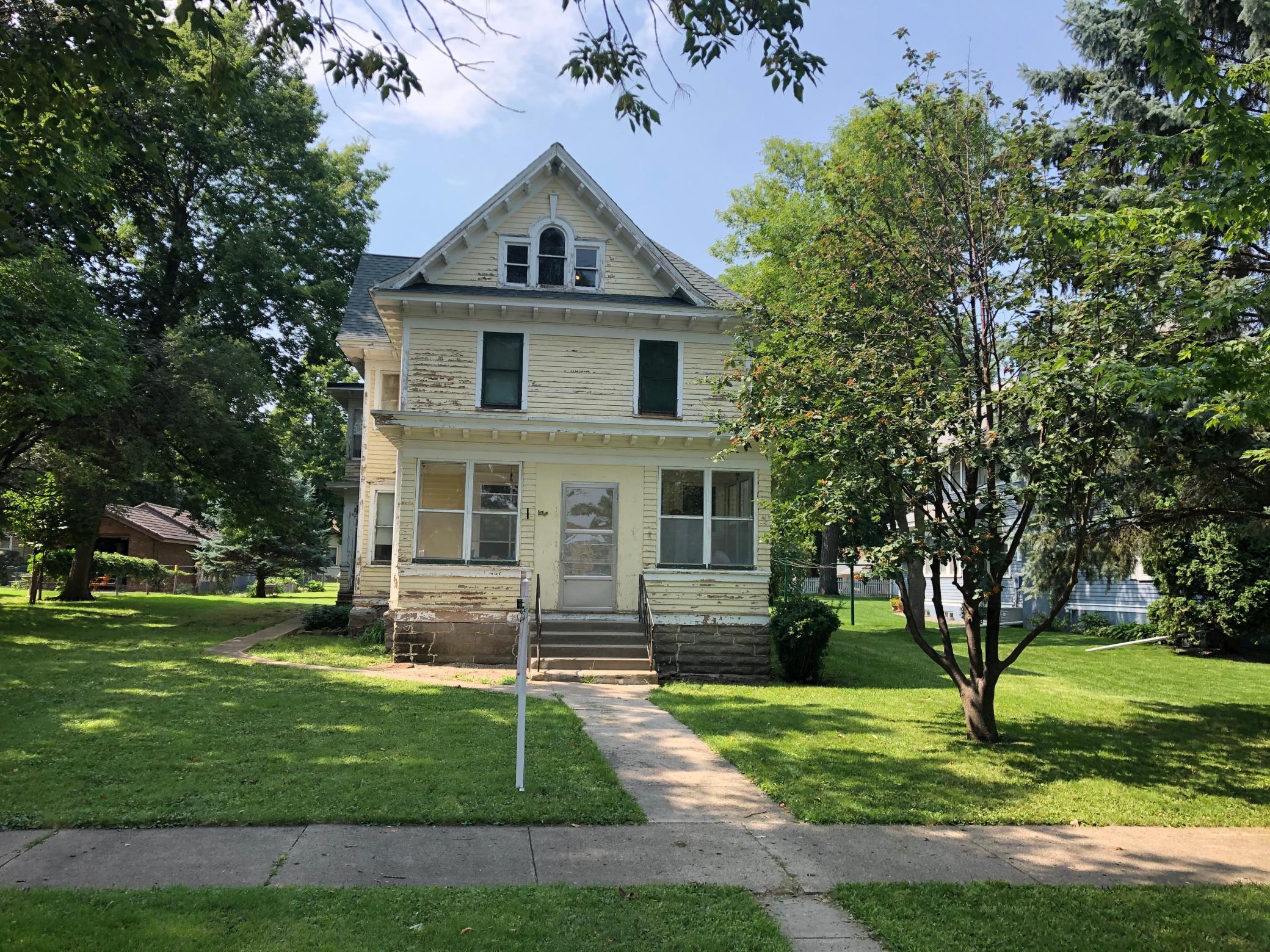 108 Grove Street SW Hutchinson MN 55350 5635373 image1