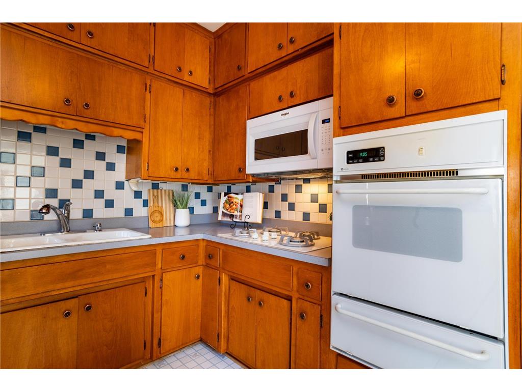 1088 Lombard Avenue Saint Paul MN 55105 6303904 image14