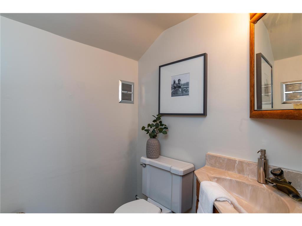 1088 Lombard Avenue Saint Paul MN 55105 6303904 image28