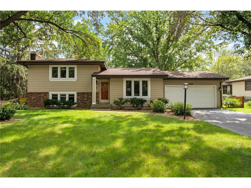 10905 39th Avenue N Plymouth MN 55441 6590487 image1