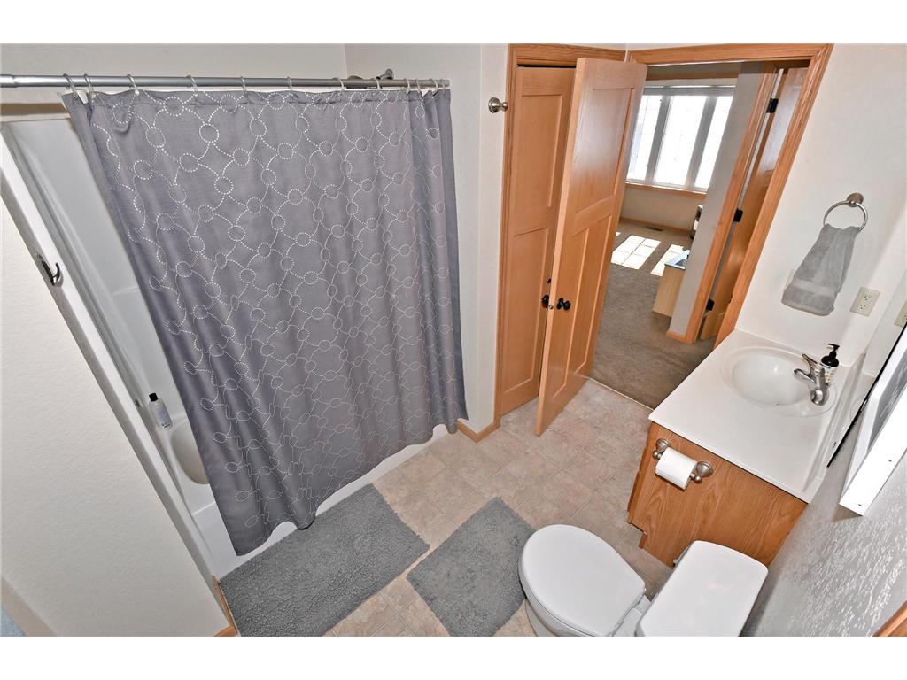1105 9th Circle NW Waseca MN 56093 6342464 image13