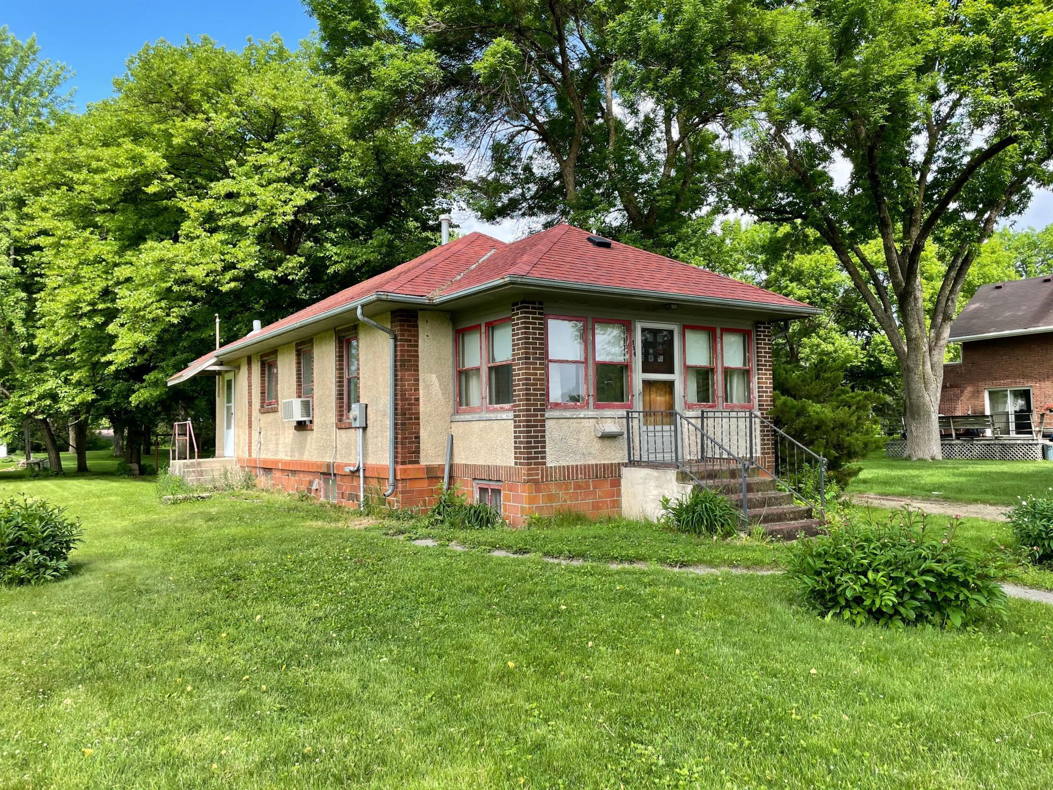 114 N Washington Avenue Springfield MN 56087 5768235 image1