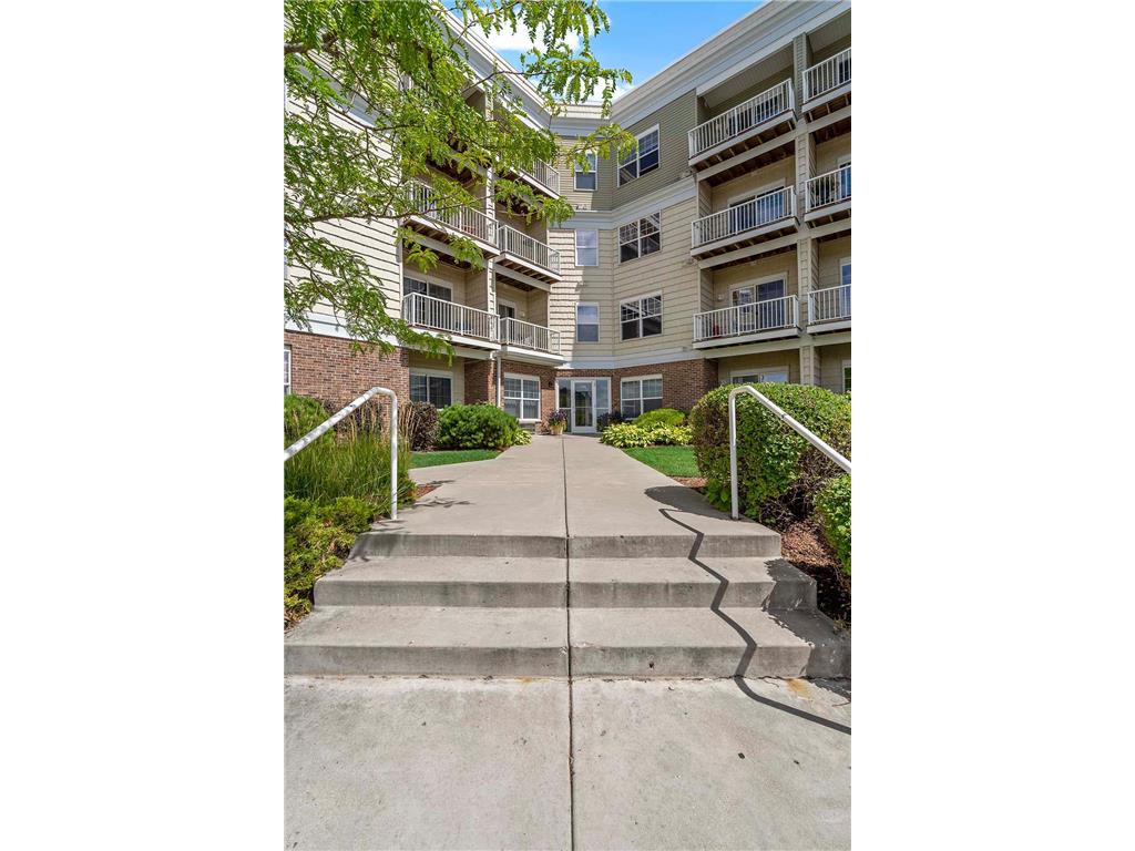 114200 Hundertmark Road #102 Chaska MN 55318 6239540 image1