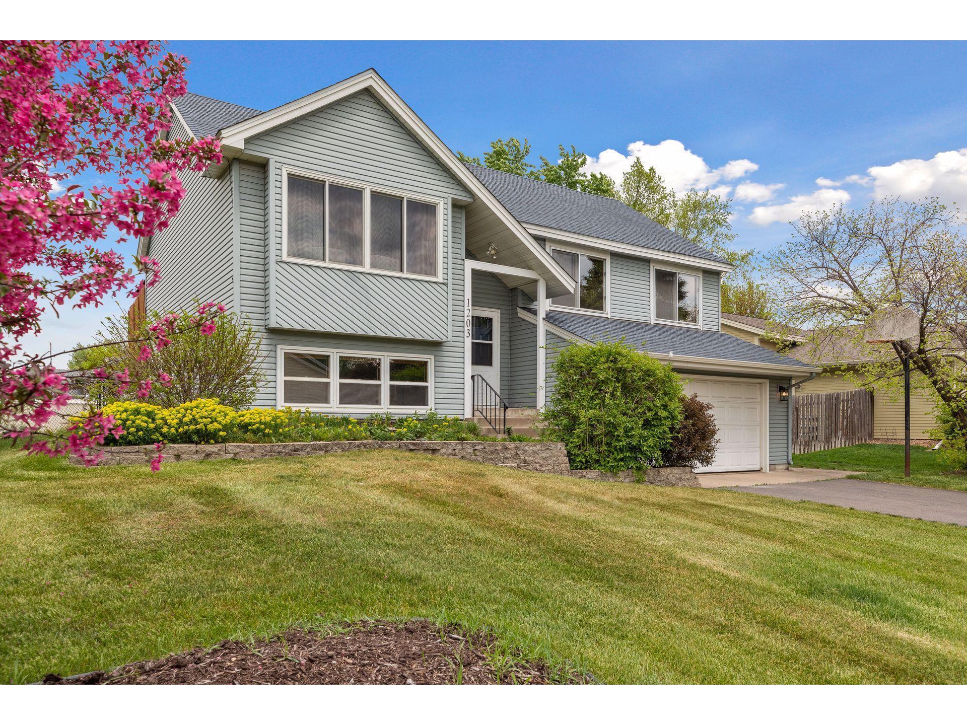 1203 Mckinley Street Anoka MN 55303 5757345 image1