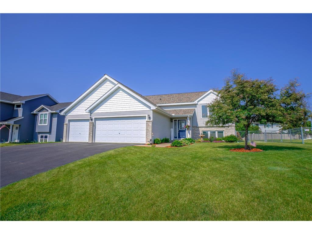 1253 Pheasant Run New Richmond WI 54017 6390759 image1