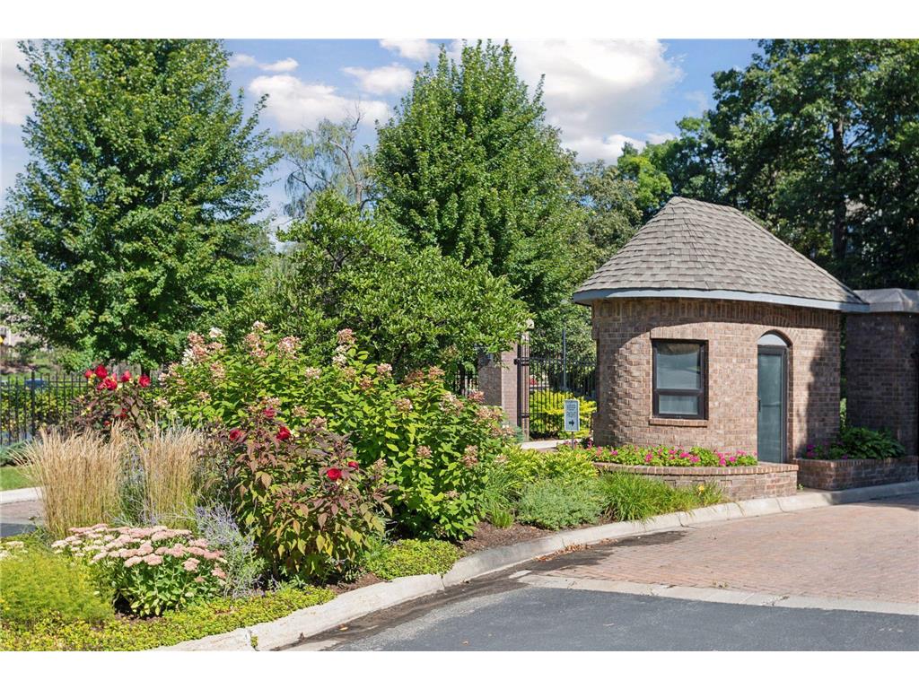 12700 Sherwood Place #102 Minnetonka MN 55305 6577393 image60