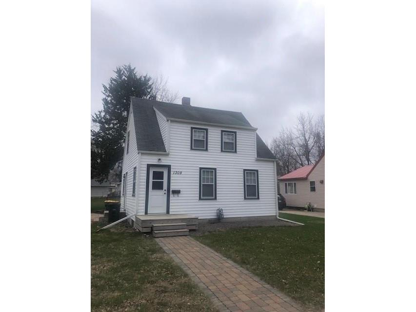 1309 Lake Avenue NW Willmar MN 56201 5740607 image1