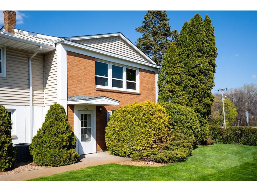 1347 Colonial Drive Roseville MN 55113 5739732 image1