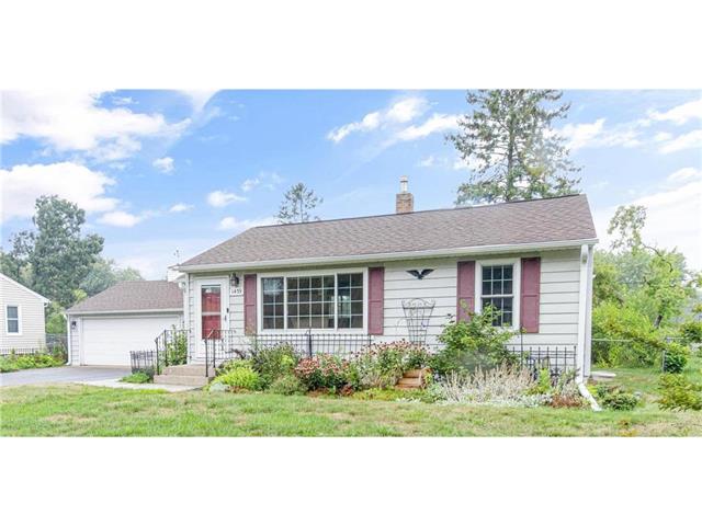 1439 Belmont Lane E Maplewood MN 55109