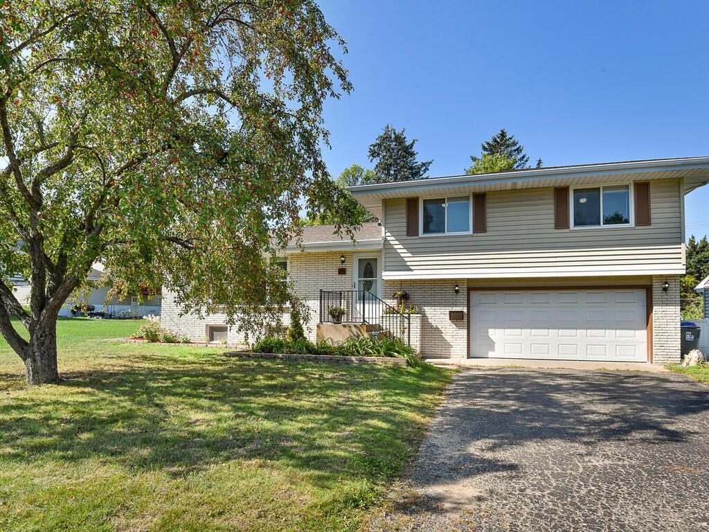 15 Mcknight Road N Saint Paul MN 55119 6262847 image1