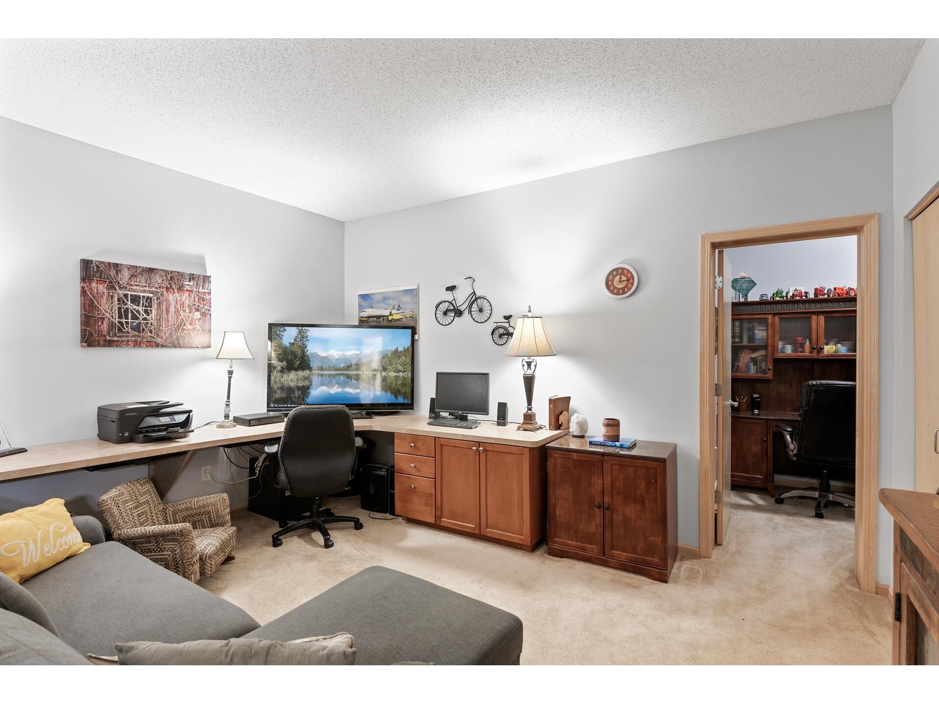 150 E Burnsville Parkway #115 Burnsville MN 55337 6164022 image20