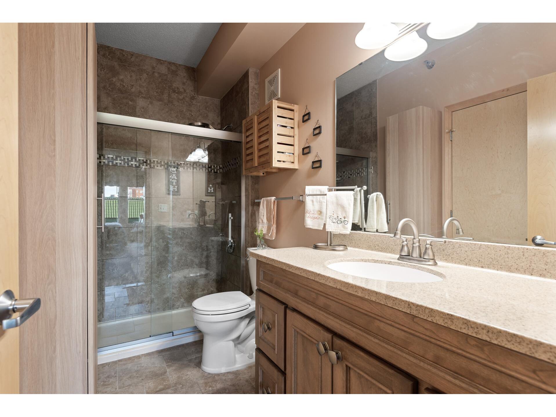 150 E Burnsville Parkway #115 Burnsville MN 55337 6164022 image25
