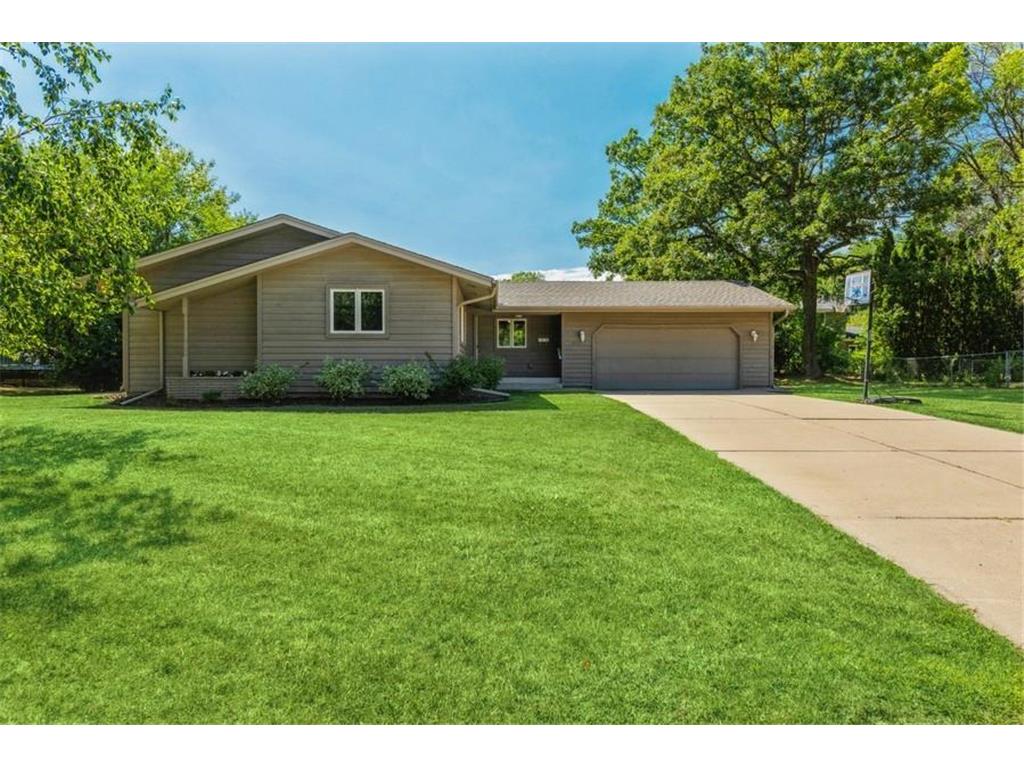 1515 Oregon Avenue N Golden Valley MN 55427 6243053 image1