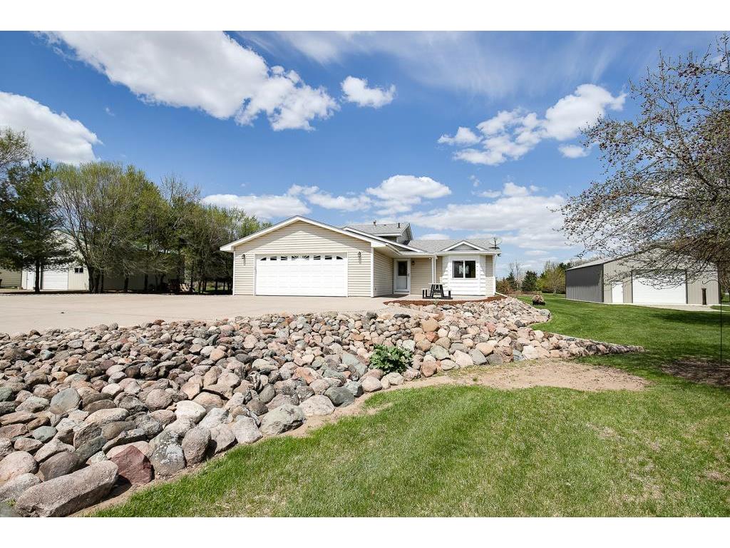 15224 296th Avenue NW Zimmerman MN 55398 5563992 image1