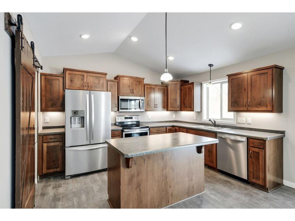 15379 292nd Avenue NW Zimmerman MN 55398 5497112 image1