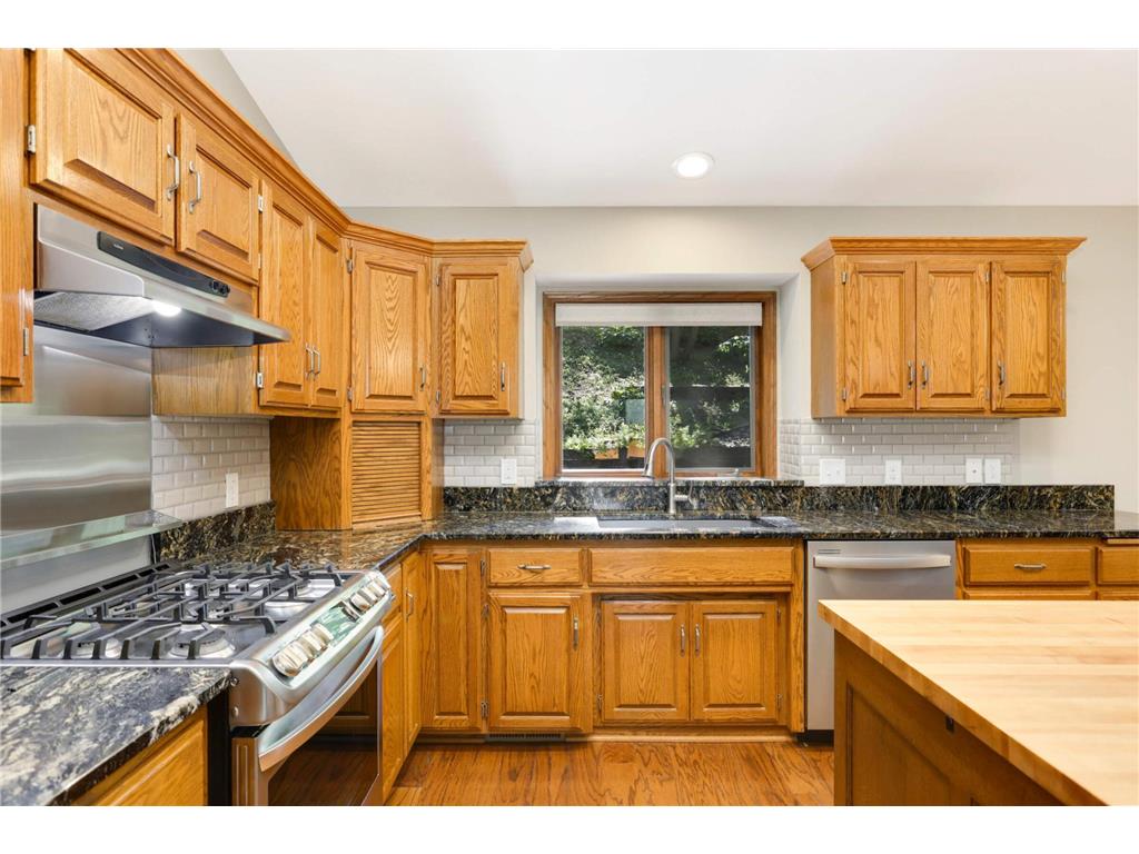 15512 Bryant Avenue S Burnsville MN 55306 6556700 image5