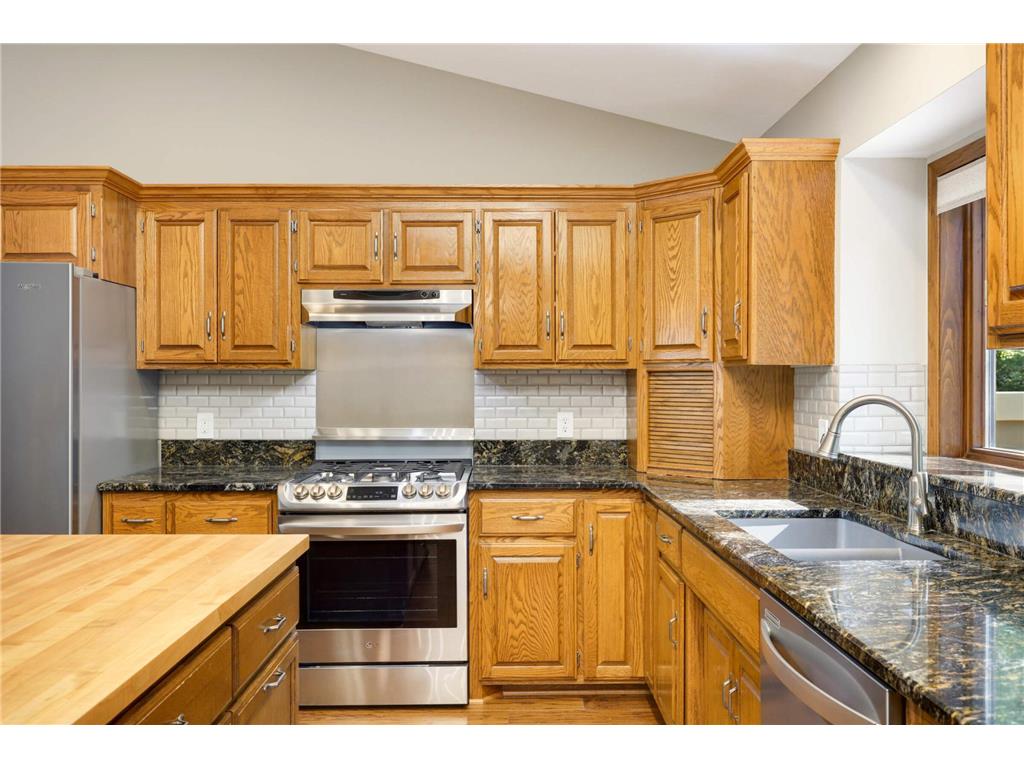 15512 Bryant Avenue S Burnsville MN 55306 6556700 image6