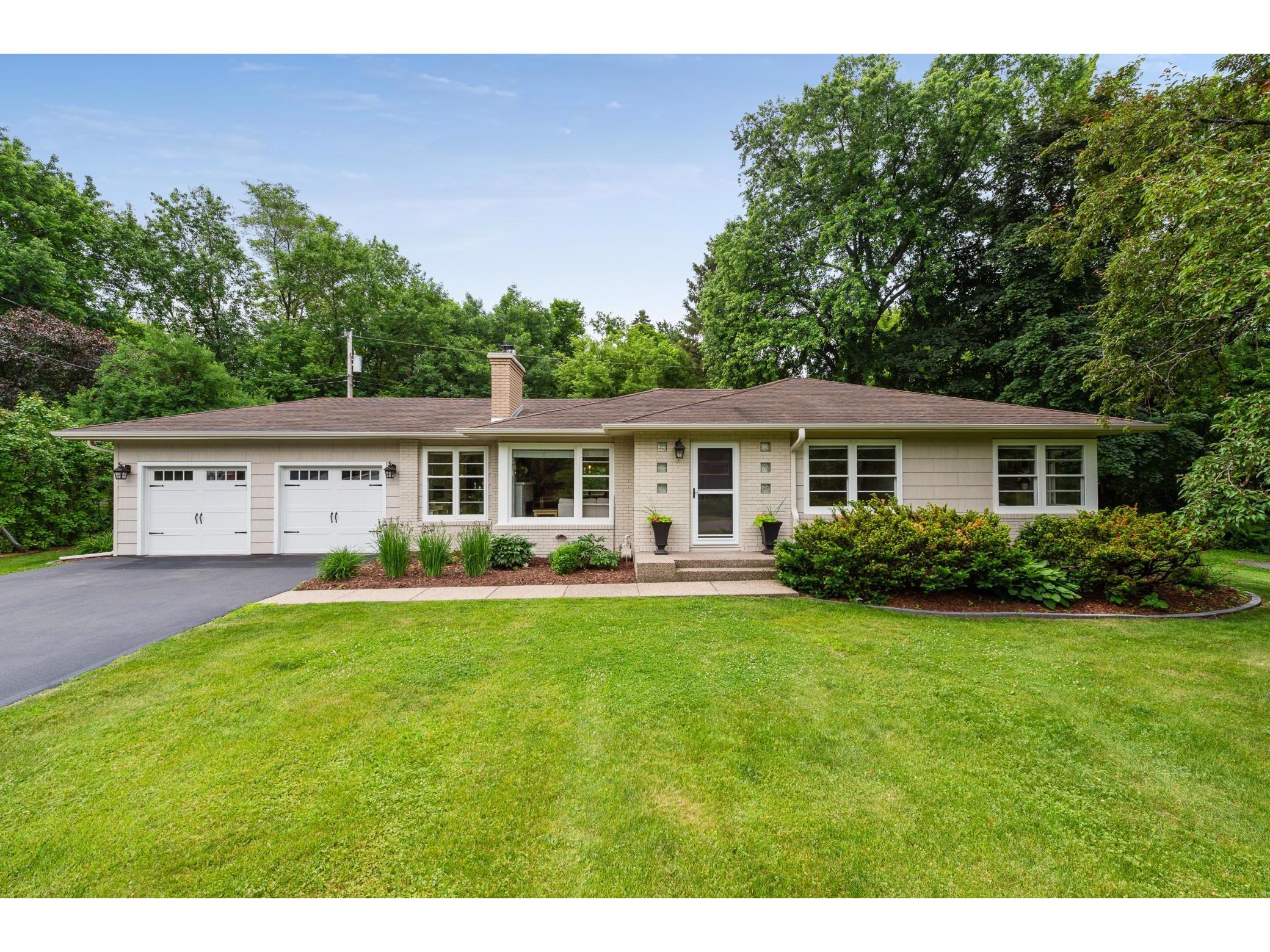 15701 Robinwood Drive Minnetonka MN 55345 6155055 image1