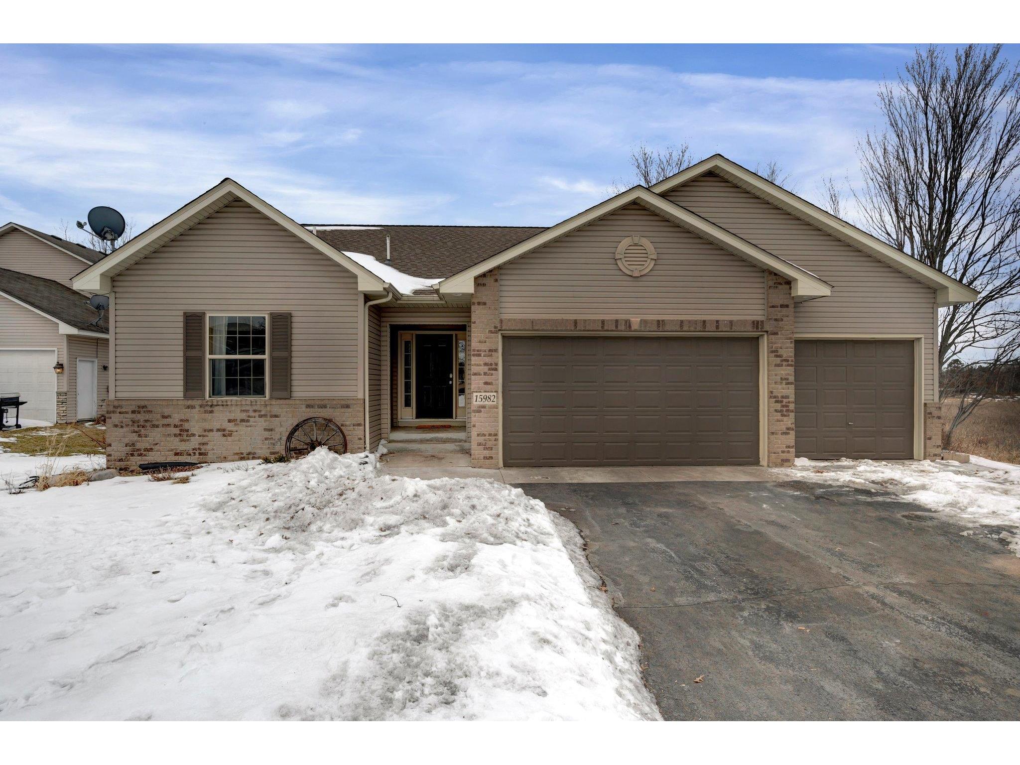 15982 Eagle Street NW Andover MN 55304 6160806 image1