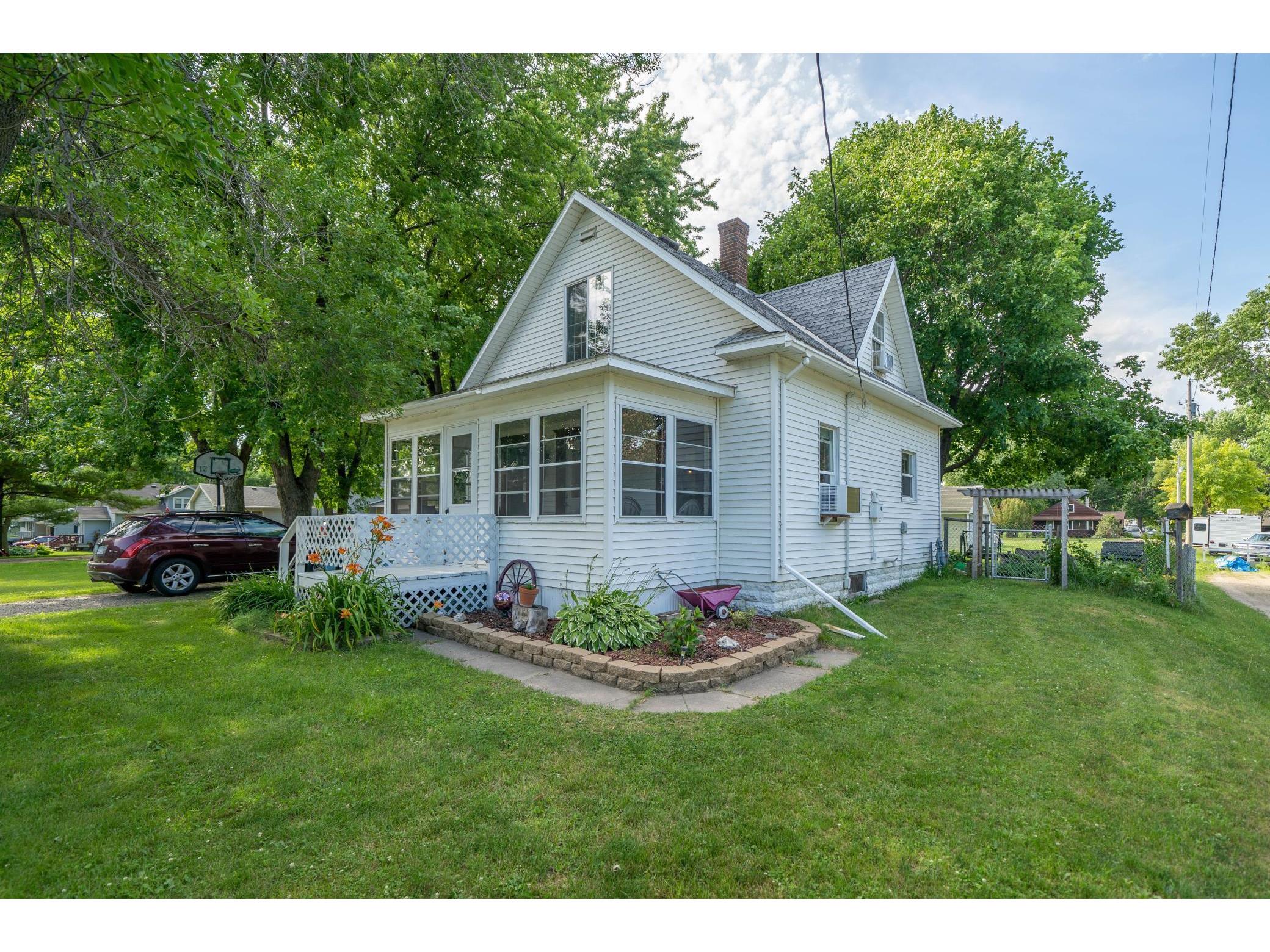 1674 126th Avenue SE Svea MN 56216 5621337 image1
