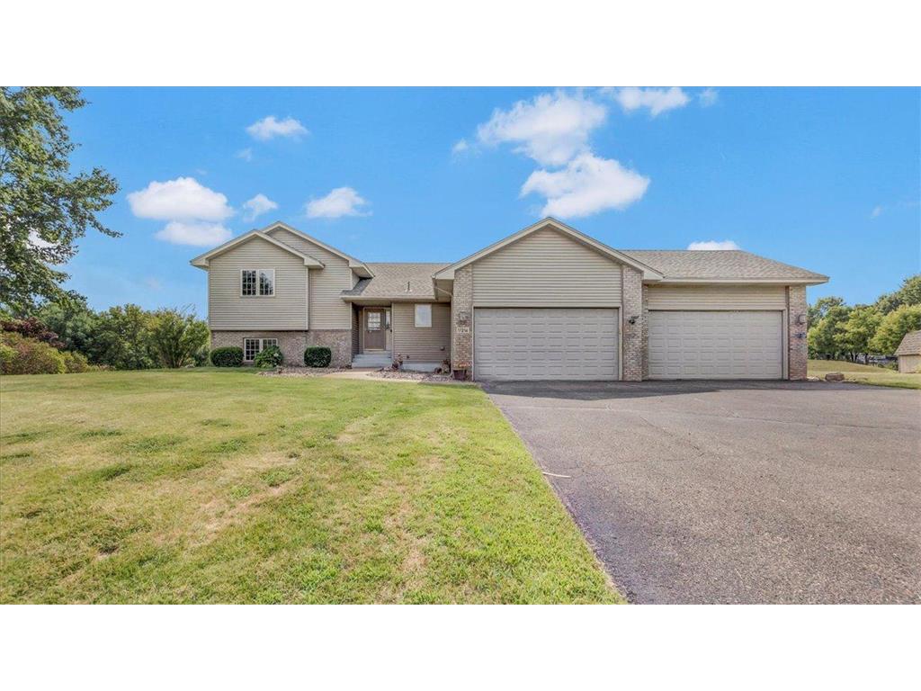 17214 Able Street NE Ham Lake MN 55304 6578444 image1