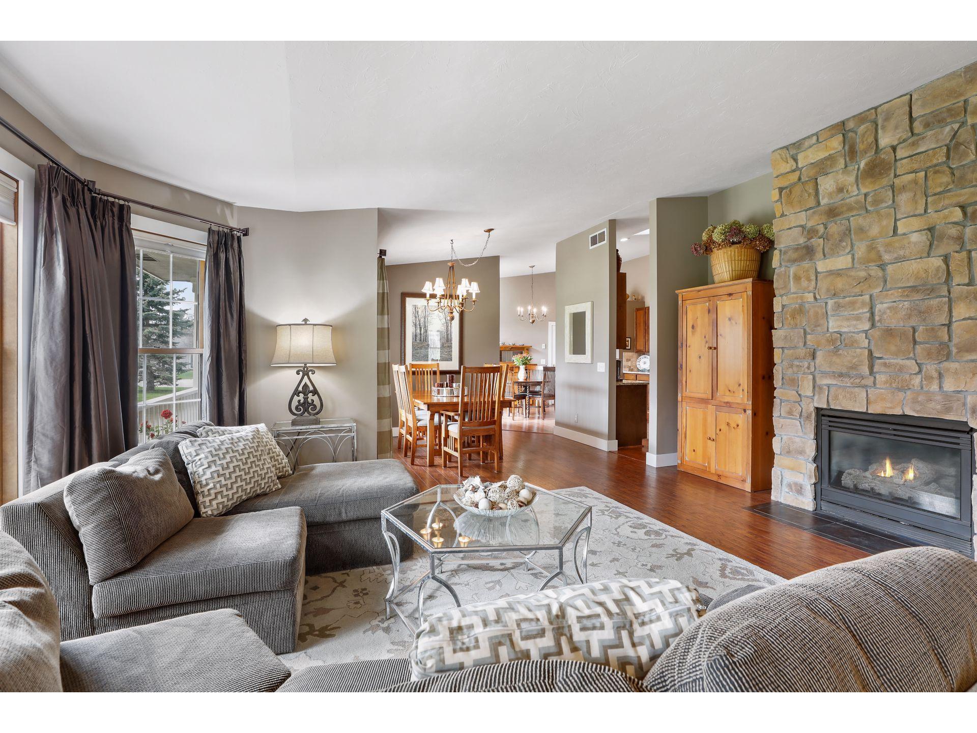 1733 Donegal Drive Woodbury MN 55125 5751157 image1