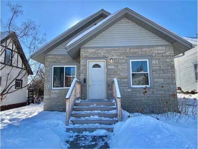 1748 Ross Avenue Saint Paul MN 55106