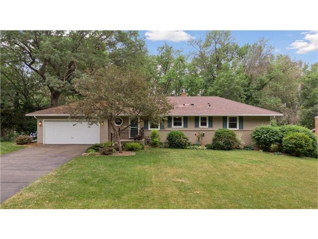1748 Venus Avenue Arden Hills MN 55112